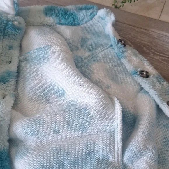 Fuzzy Button Up - Picture 10 of 10